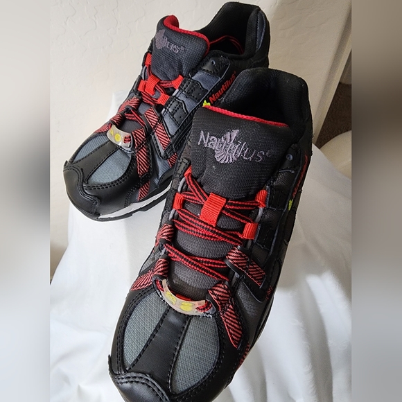 NWOT NAUTILUS SAFETY SHOES-N317M - Picture 4 of 6